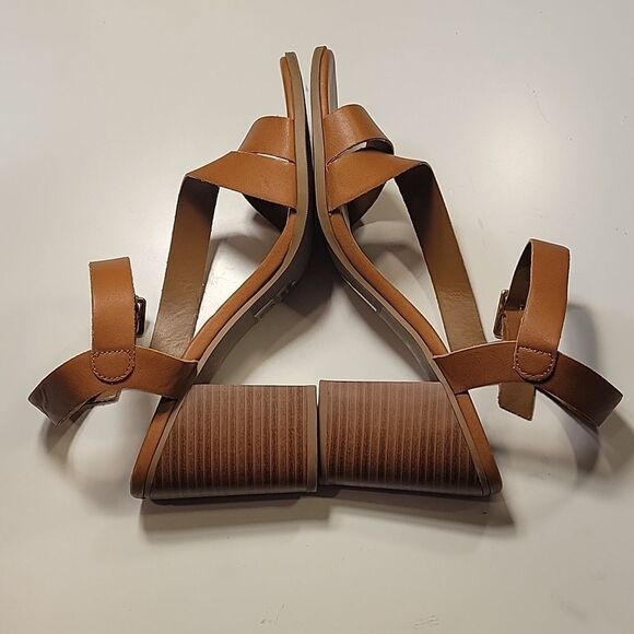 SODA SIDE STRAP STACKED HEEL OPEN TOE SANDAL - Picture 11 of 15